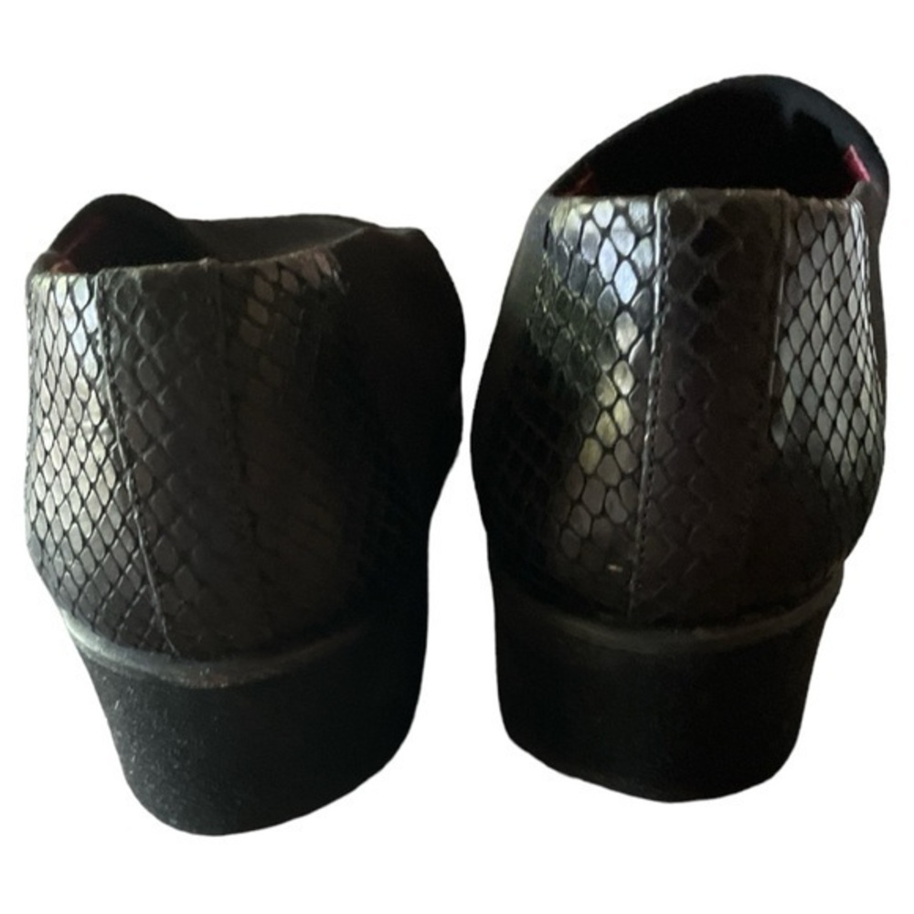 Donald Pliner Womens Loafers Croc Embossed Cap Toe Black Microfiber Slip On 7.5 - Picture 4 of 6